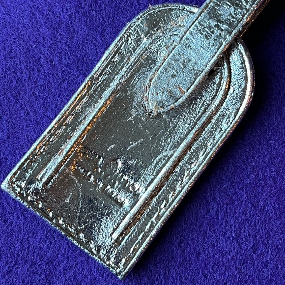 LV Authentic METALLIC Silver Leather Name Tag Bag Charm Key Chain RARE OAK - Picture 3 of 14